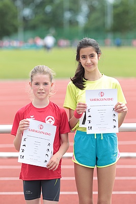 Podestplätze für Minna Frieda und Klara