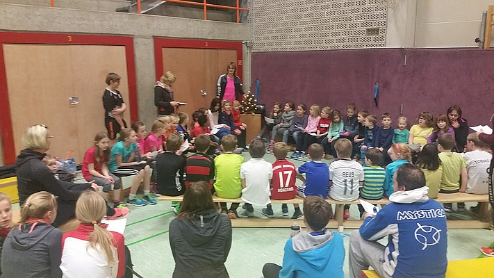 Zumba und Kinder beim Training